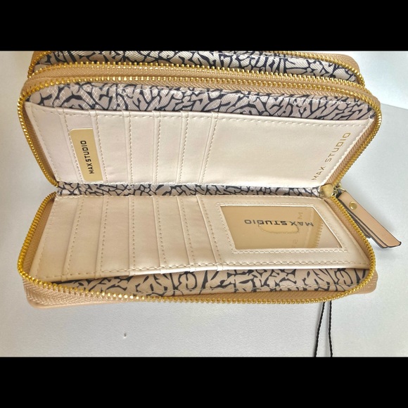 Max Studio Vachetta Flowered Wallet - Picture 6 of 10